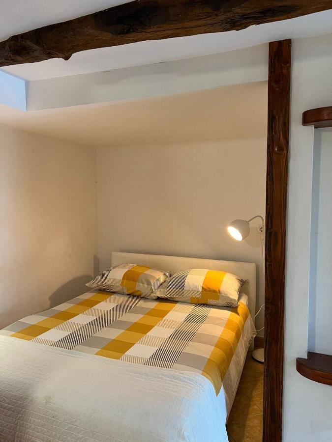 Apartments Bernarda Skrbčići Eksteriør bilde